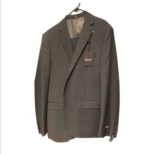 DKNY Brand New Men’s Suit